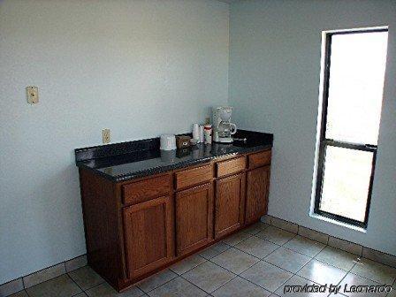 Sona Inn Dilley Interno foto